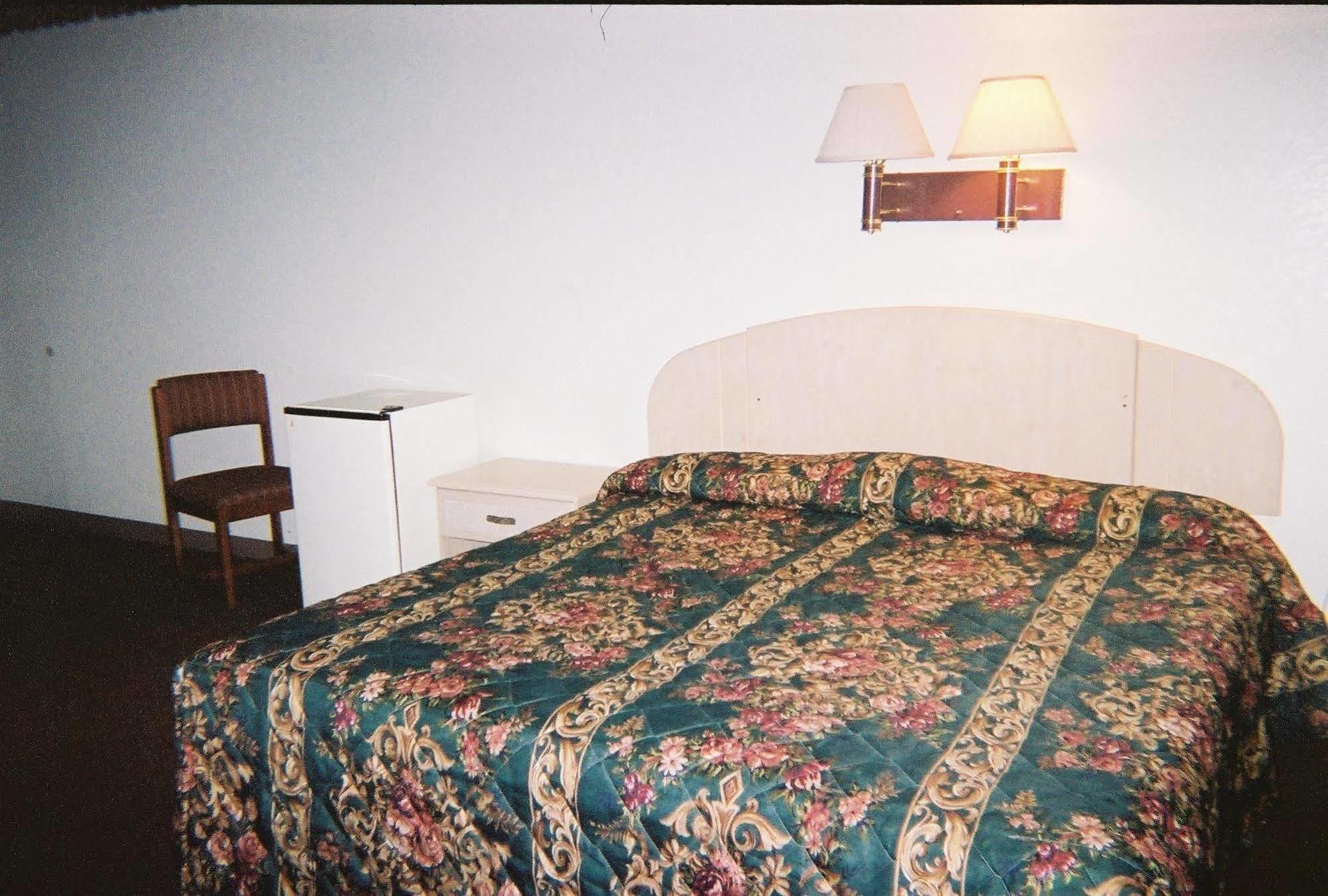 Budget Inn Wentzville Kültér fotó
