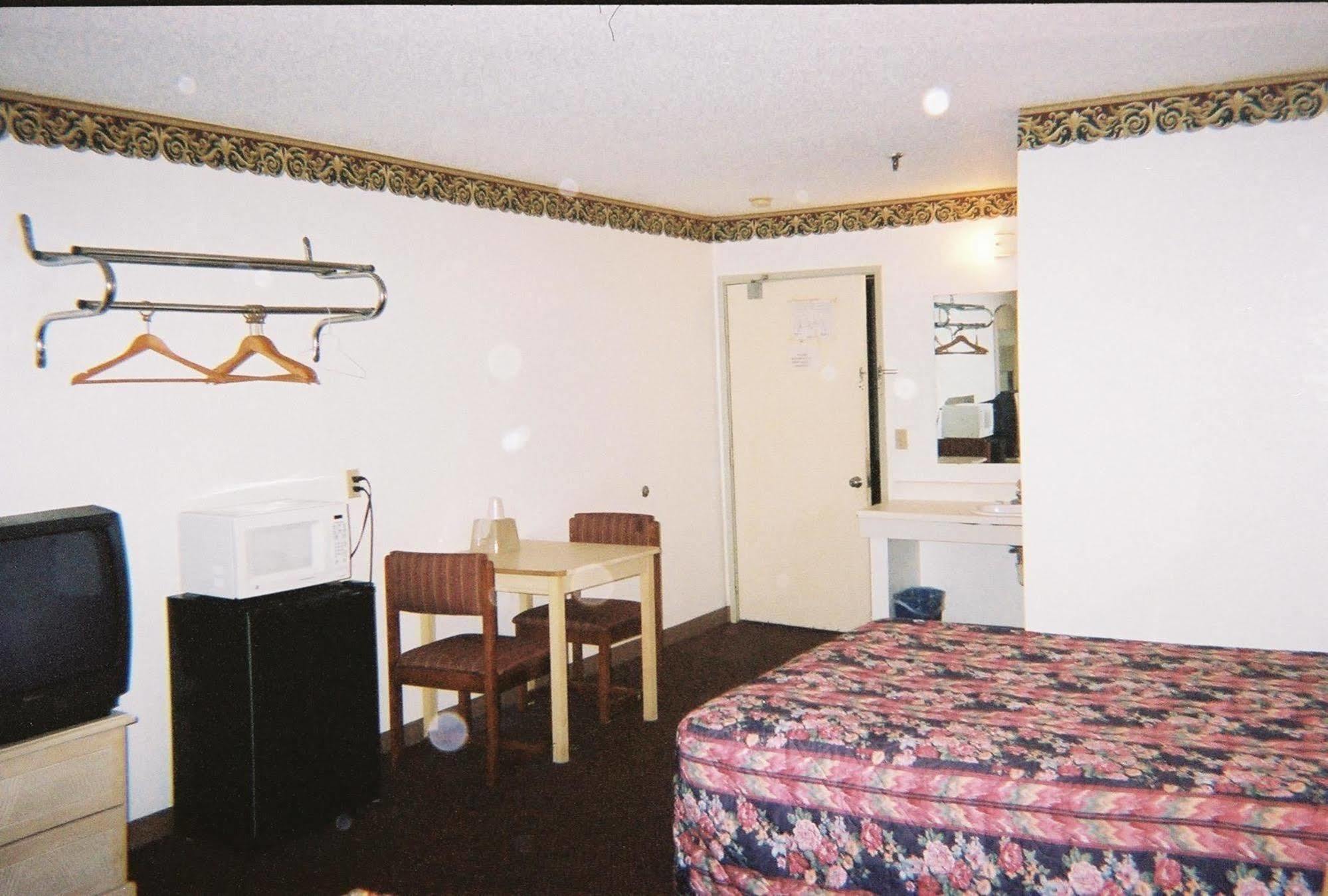 Budget Inn Wentzville Kültér fotó